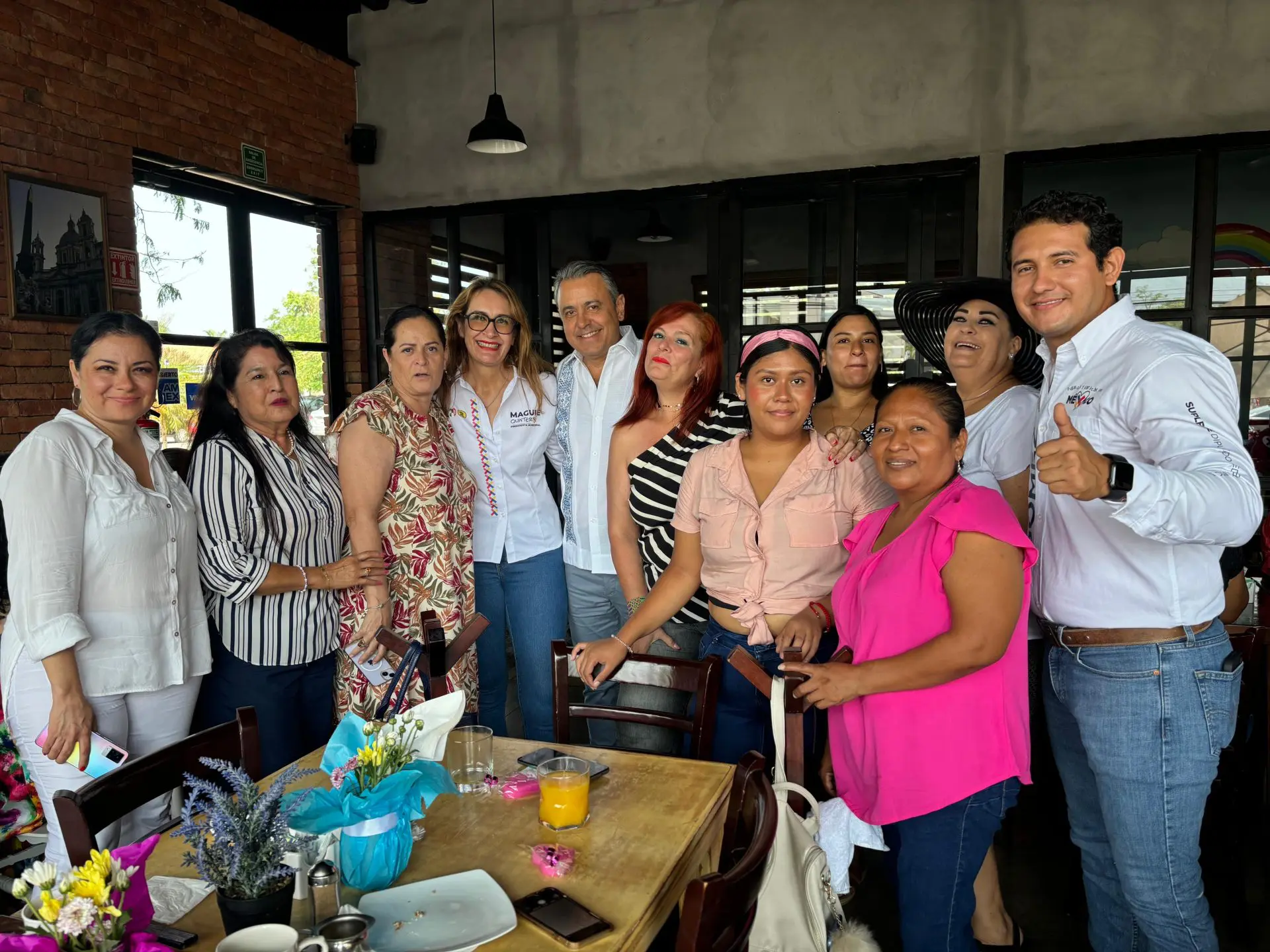 Eva Contreras encabeza reunión con candidatos de "Fuerza y Corazón por México"