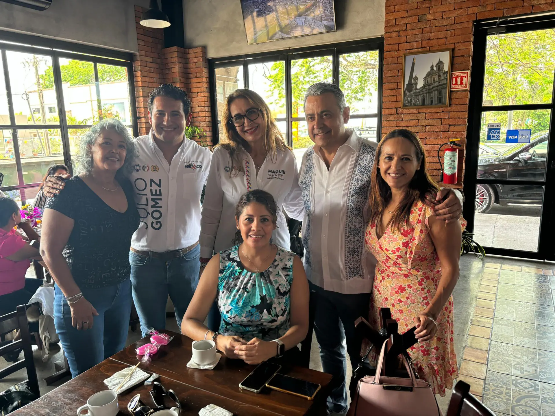 Eva Contreras encabeza reunión con candidatos de "Fuerza y Corazón por México"