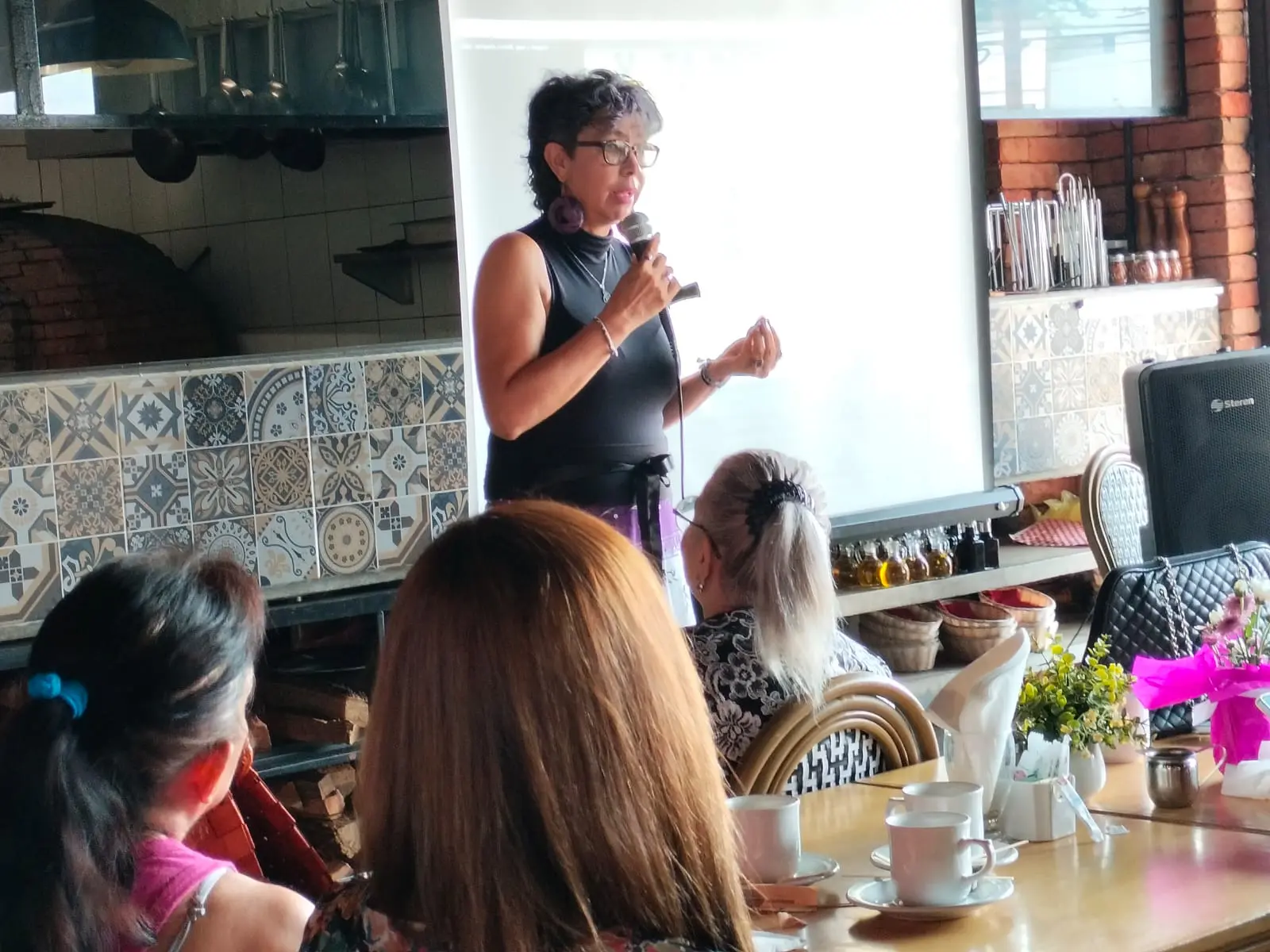 Eva Contreras encabeza reunión con candidatos de "Fuerza y Corazón por México"