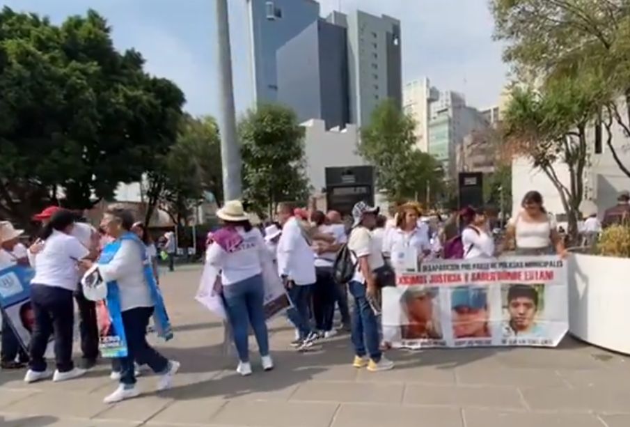 Madres buscadoras no celebran; marchan en CDMX por sus desaparecidos