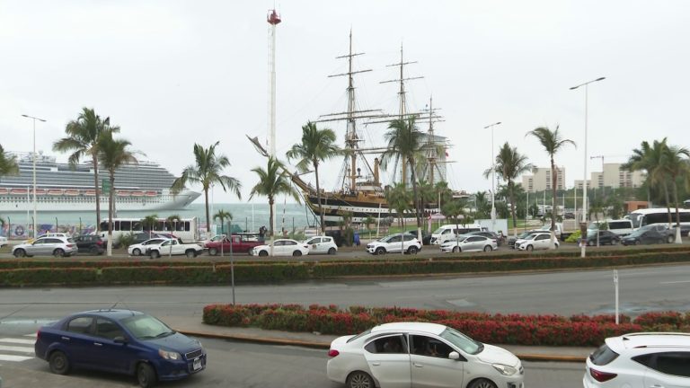 Histórico Amerigo Vespucci llegó por casualidad a Vallarta