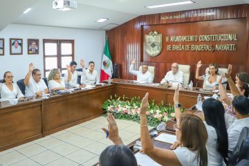 El Cabildo de Bahía de Banderas lleva a cabo una sesión con Miguel Ángel Navarro