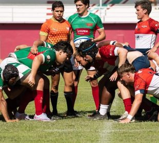 Jugadores de Rugby en la campo de juego