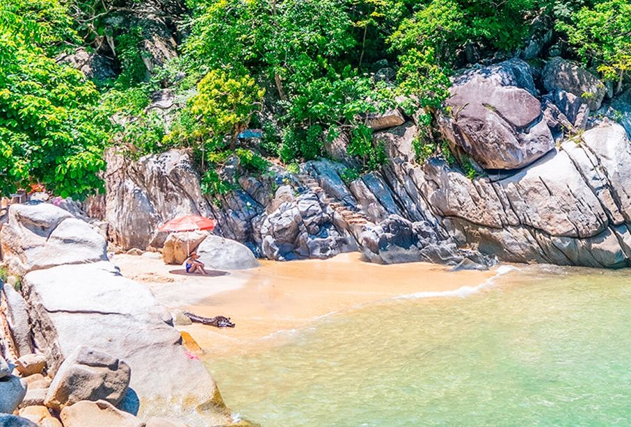 Playa Colomitos, la más pequeña de México