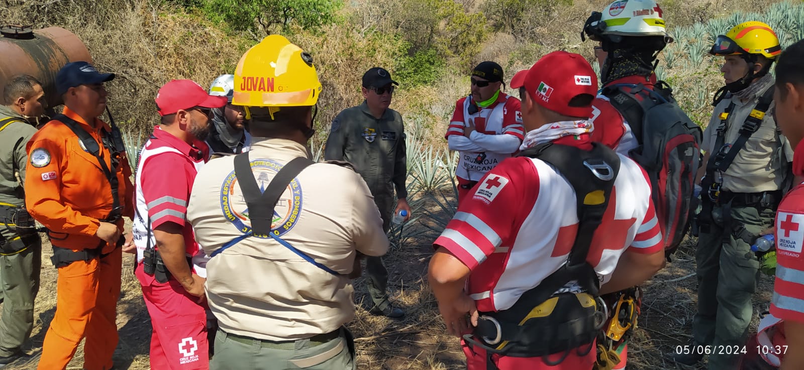 Localizan el cadáver de una mujer en barranca de Tequila