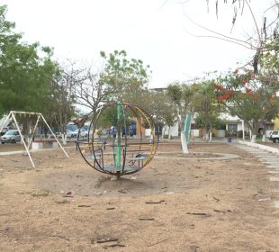 Abandonado el parque del Fraccionamiento Verde Vallarta