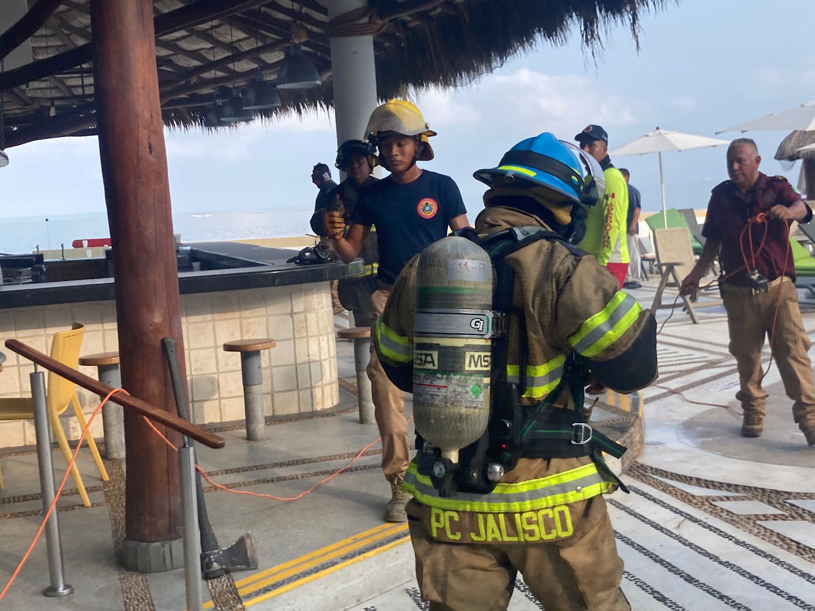 Se incendia campana de cocina en hotel del centro de Vallarta