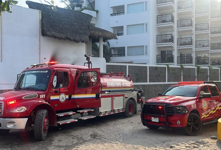 Se incendia campana de cocina en hotel del centro de Vallarta