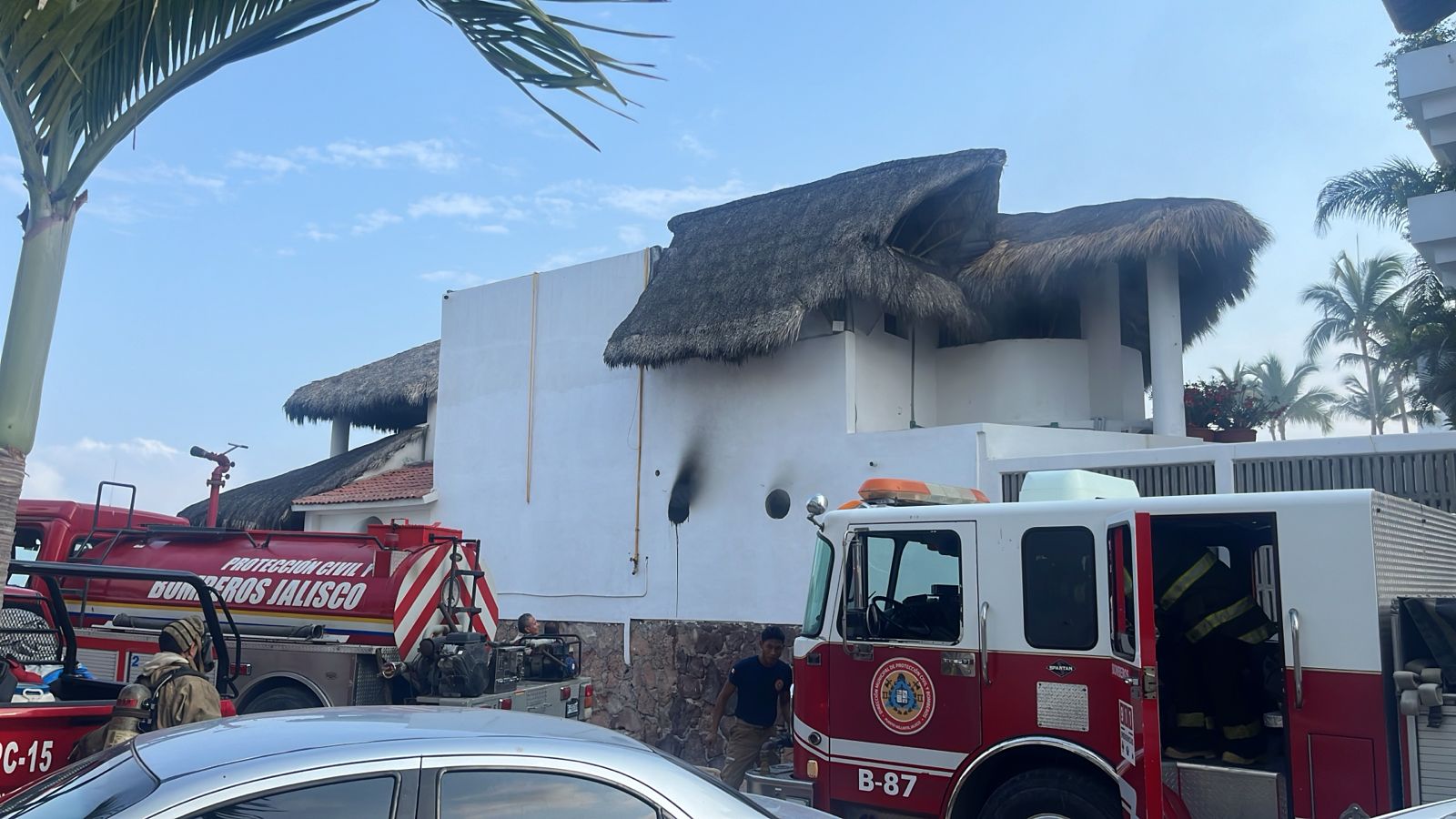 Se incendia campana de cocina en hotel del centro de Vallarta