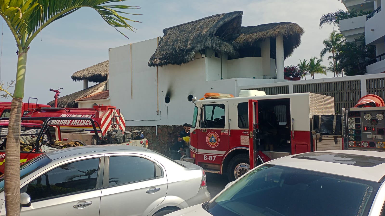 Se incendia campana de cocina en hotel del centro de Vallarta