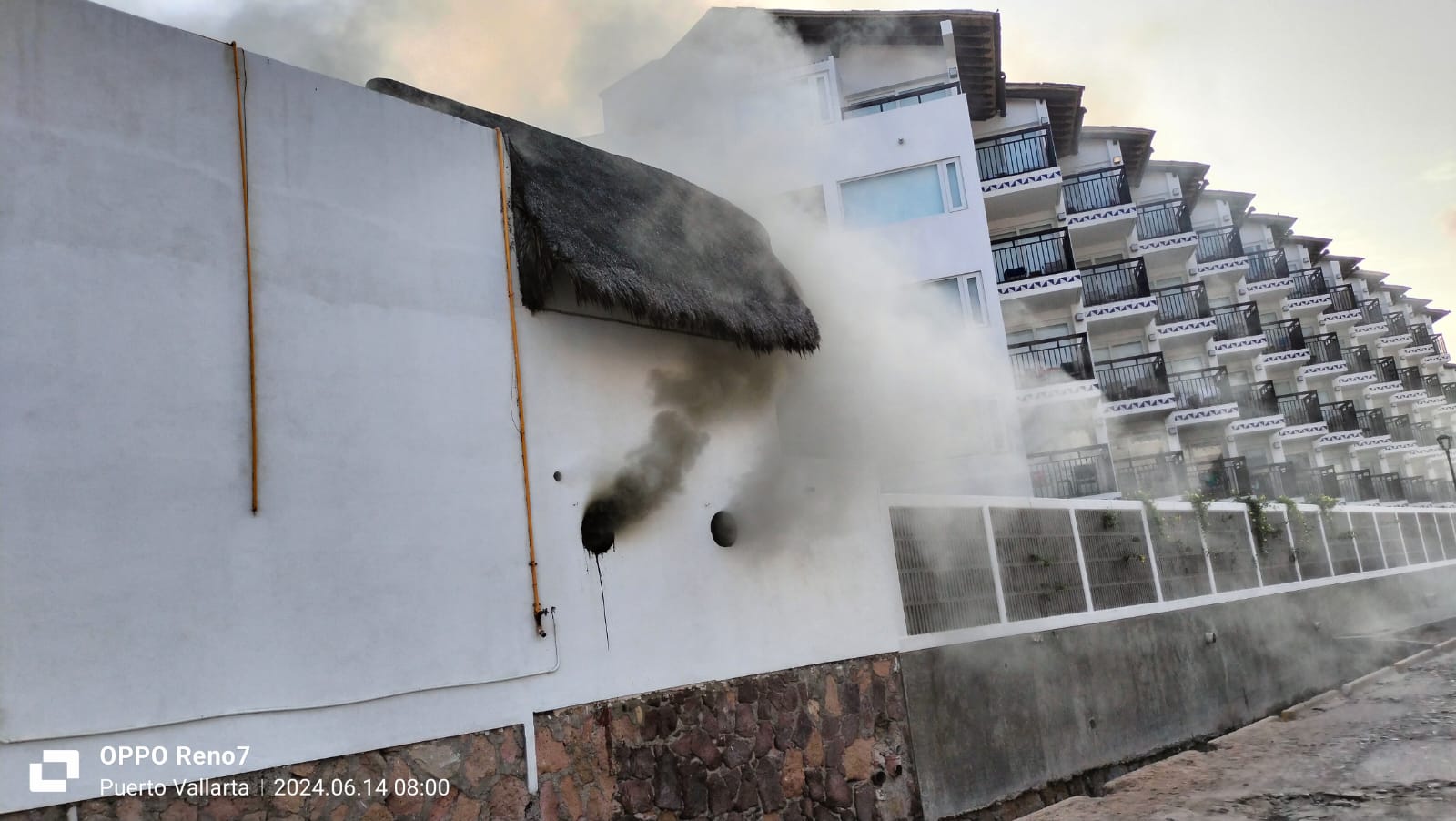 Se incendia campana de cocina en hotel del centro de Vallarta