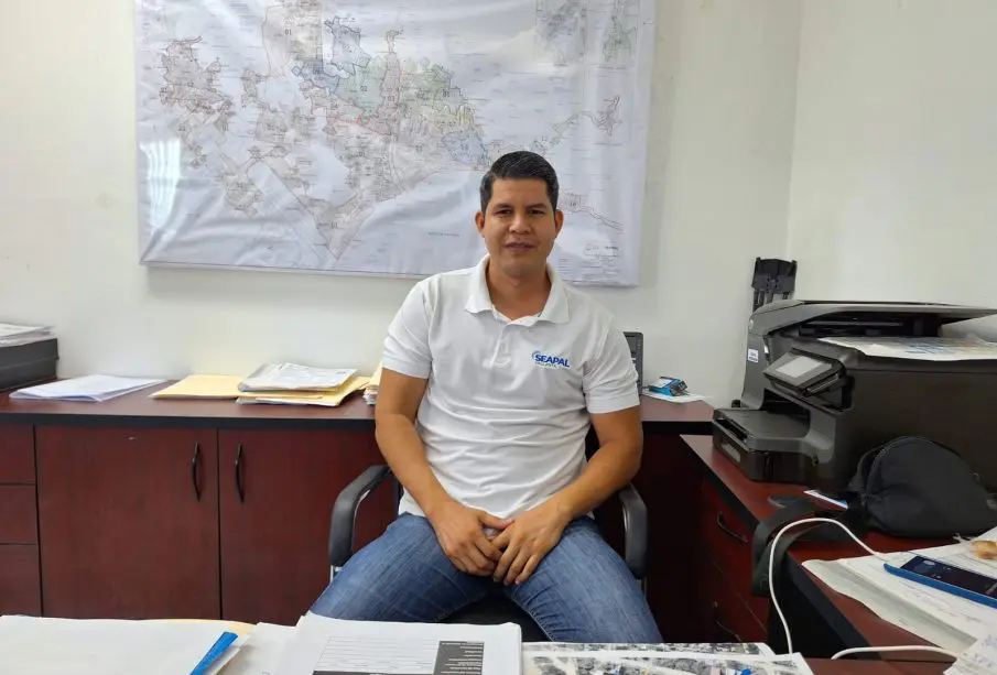 Solo hay 2 pipas en SEAPAL para abastecer agua; el resto, descompuestas