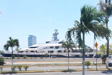 Crucero ATTESSA pernocta en Vallarta