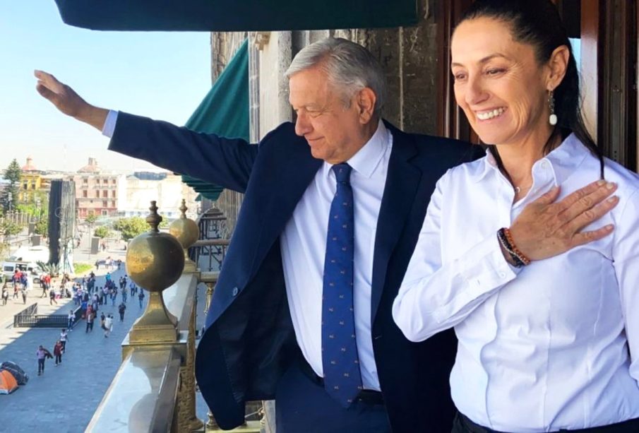 Claudia Sheinbaum y AMLO en Palacio Nacional