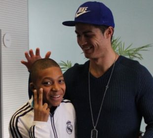 Kylian Mbappé y Cristiano Ronaldo