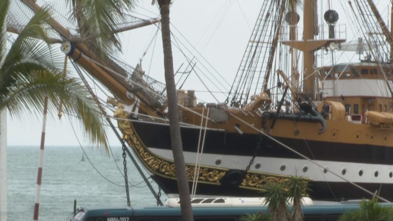 Histórico Amerigo Vespucci llegó por casualidad a Vallarta