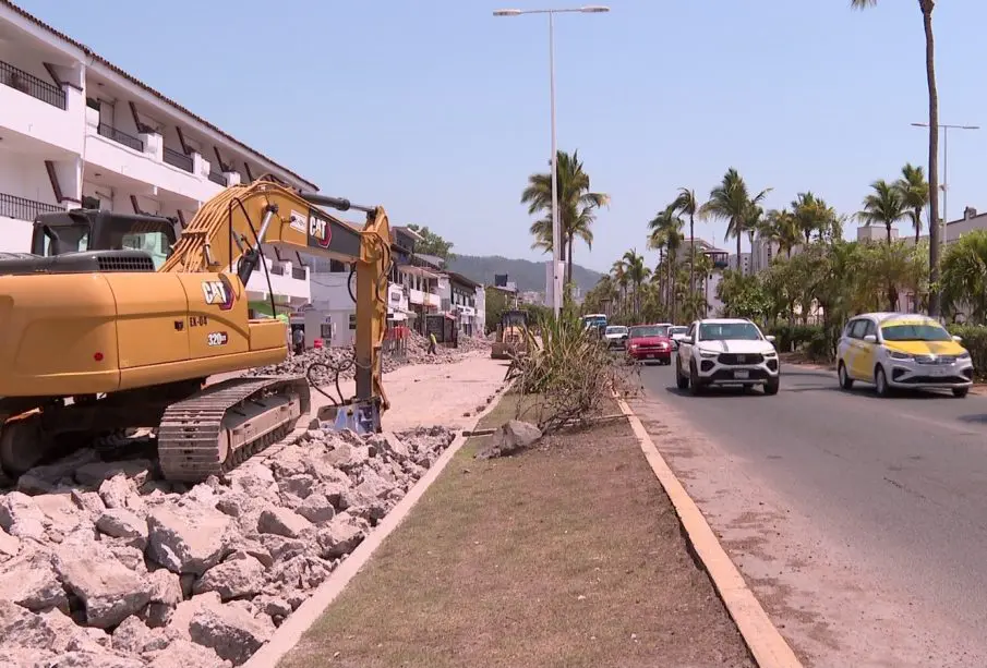 ¡Yaaaaaa! Obra en lateral entre Sheraton y Libramiento
