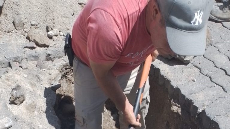 Obras Públicas reparó socavón en pleno centro de Puerto Vallarta 