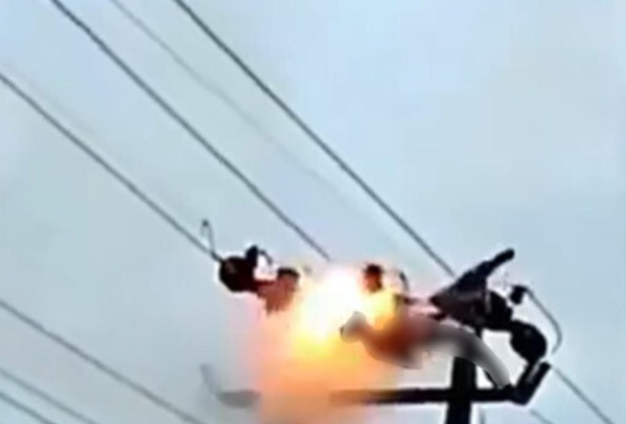 Trabajador de electricidad muere electrocutado en la India (Video)