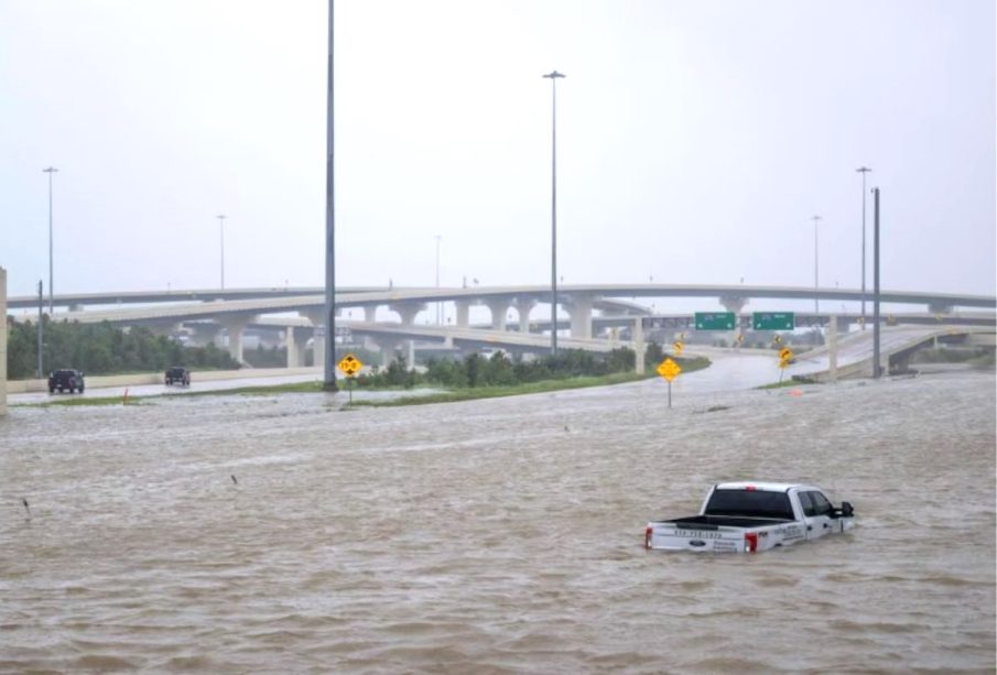 Inundación en Texas por el ciclón Beryl