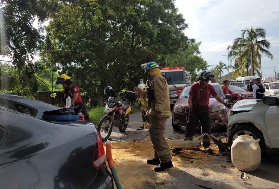 Carambola cerca de la 41 Zona Militar, dos heridos graves (Video)