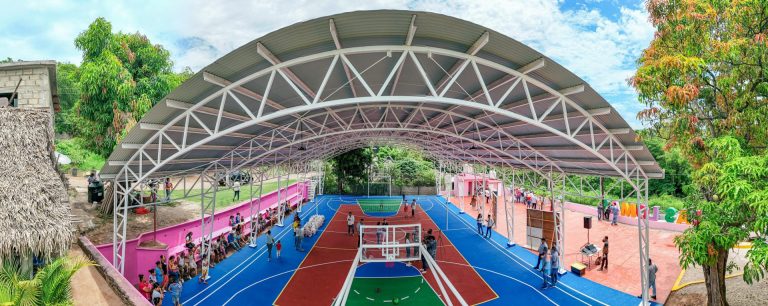 Inauguran domo y mejoras en unidad deportiva de Las Lomas