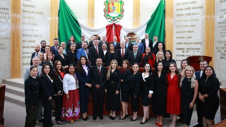 Los 30 Nuevos Diputados Asumen el Poder en Legislatura Nayarit