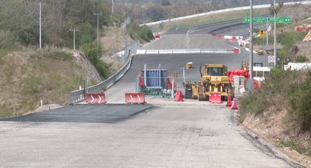 Promesa imposible Libramiento La Cruz de Huanacaxtle-Aeropuerto