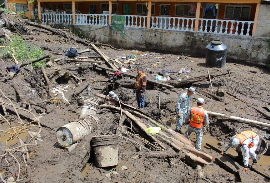 91 personas continúan albergadas en Jilotzingo, Edomex