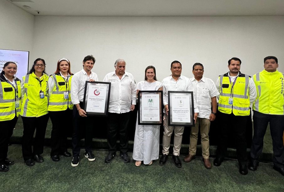 Aeropuerto Internacional de Puerto Vallarta recibe tres distintivos -