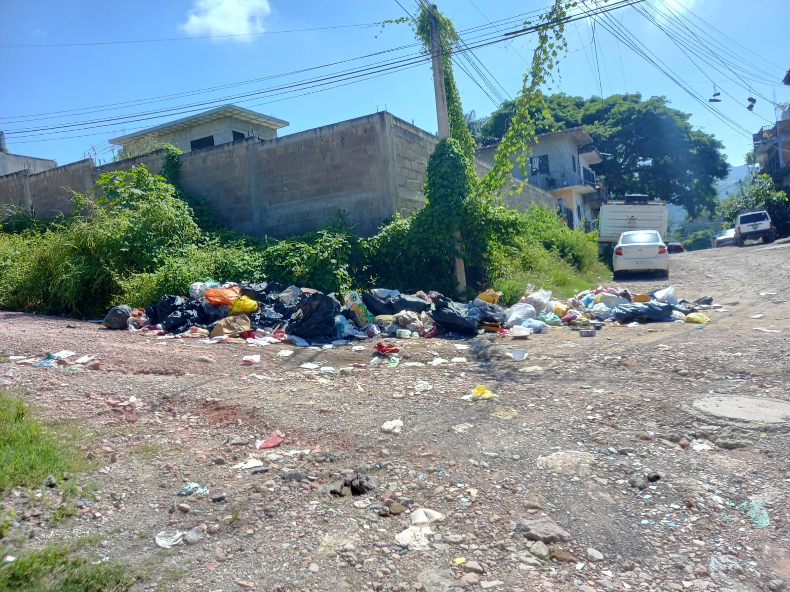 Acumulación de basura en la calle