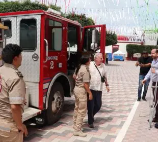 Camión de bomberos.