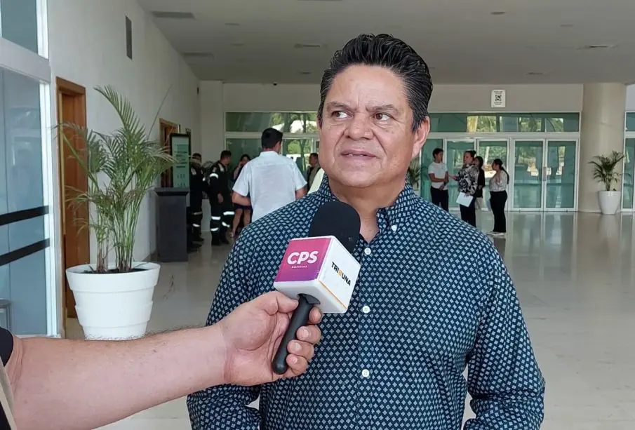 Carlos Elizondo