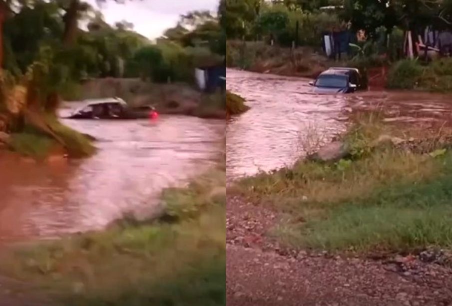 Corriente de arroyo se tragó una camioneta