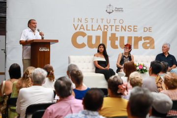 Homenaje e a Javier Niño en la plaza de armas