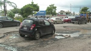 Baches en el crucero de Las Juntas