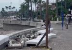 Barandas estropeadas en el malecón de Puerto Vallarta