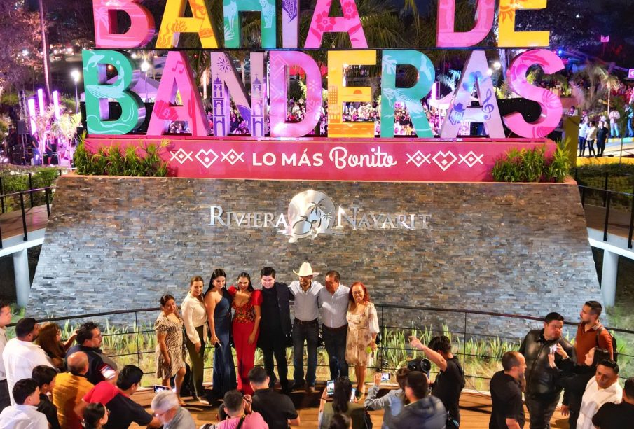 Parador turístico de Bahía de Banderas durante inauguración en febrero