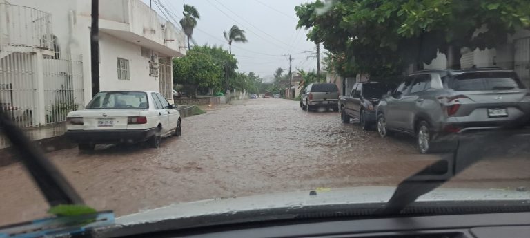 Tormenta Provoca Desbordamiento Arroyo El Contentillo (Video)