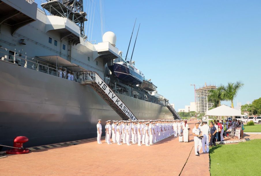 Puerto Vallarta recibe visita de buena voluntad de Japón