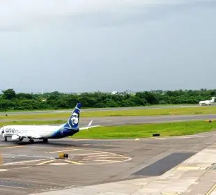 Cierran pista del Aeropuerto de Puerto Vallarta por mantenimiento