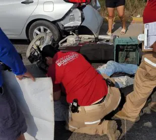Fuga de aceite en el pavimento provoca accidente