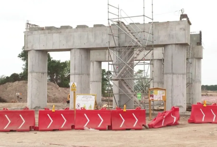 Obra vial en San José del Valle