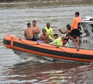 ¡Activan alerta! Joven desaparece en las aguas de playa FIBBA