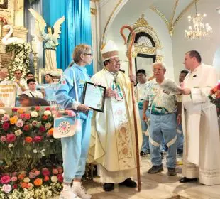 Cierran festejos guadalupanos con la llegada de la antorcha