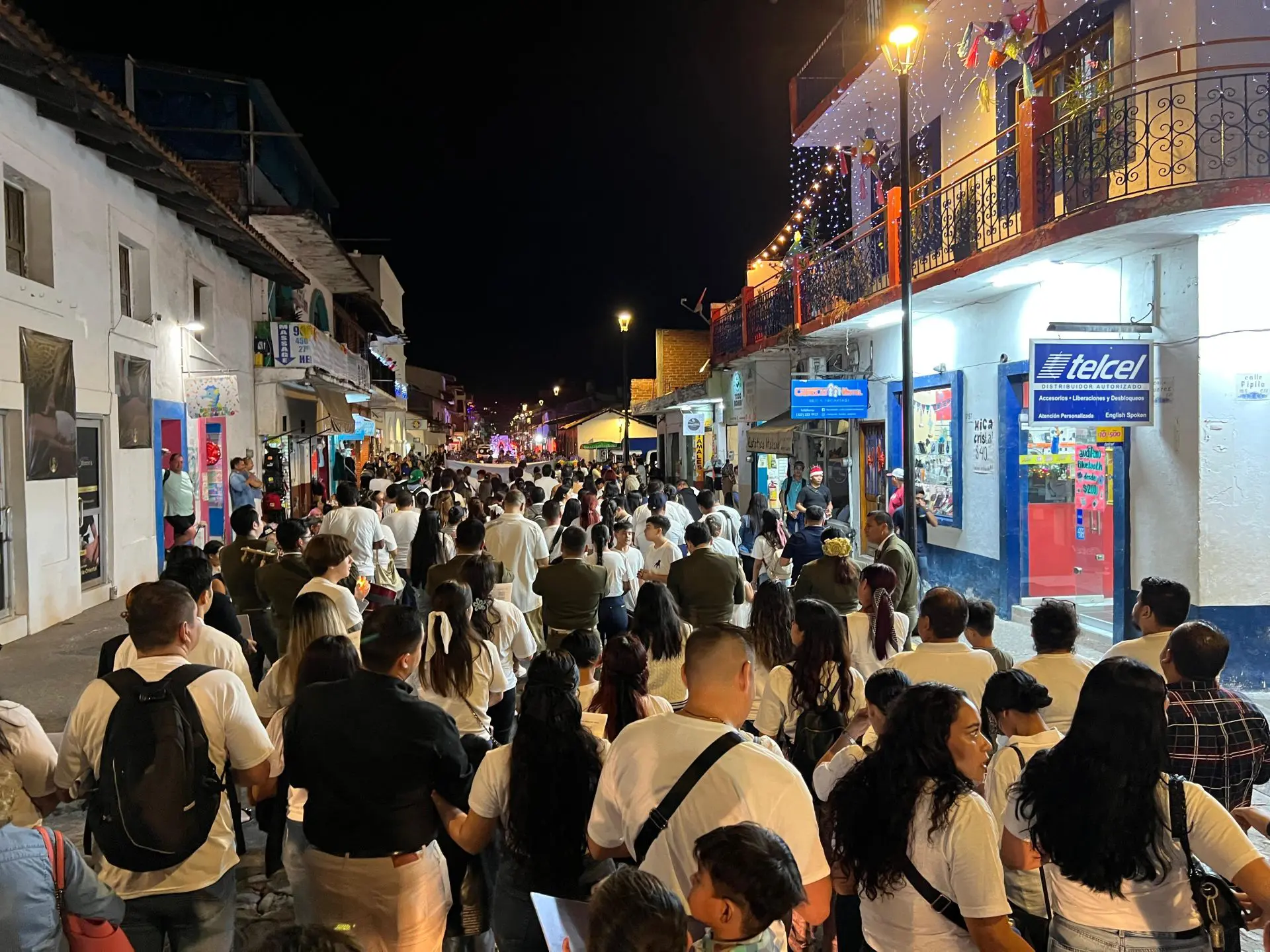 H Joya multitud