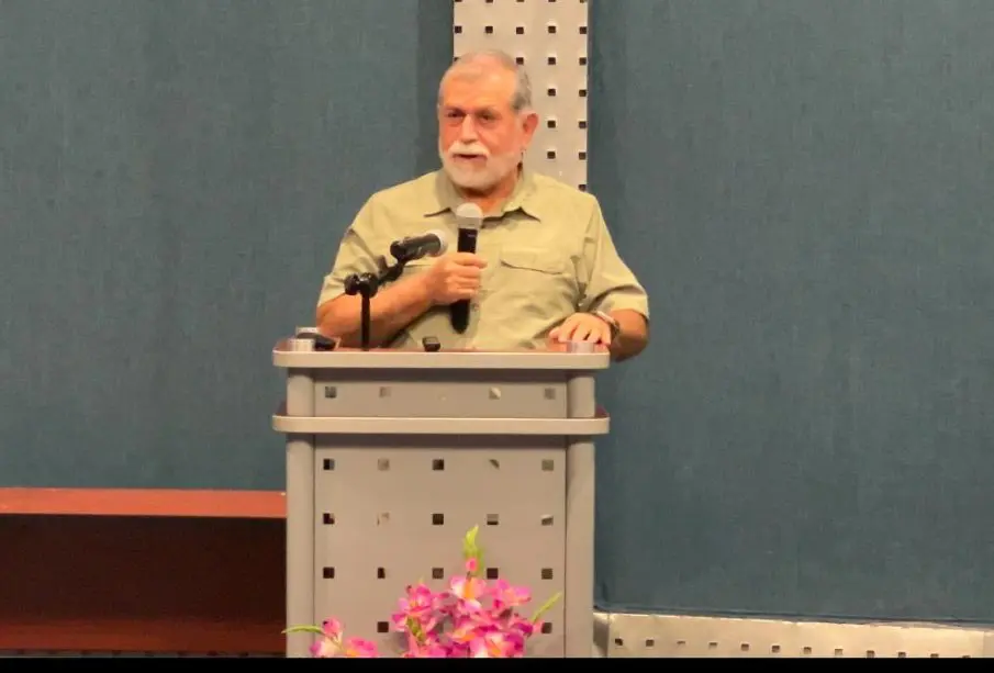 Rector Jorge Tellez CUC