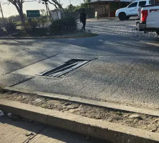 Rejilla en mal estado en Ixtapa, Puerto Vallarta.