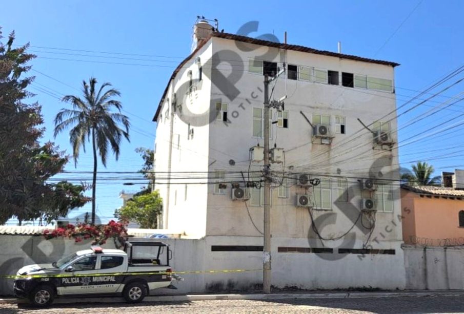 Edificio de Aramara donde murió extranjero al caer