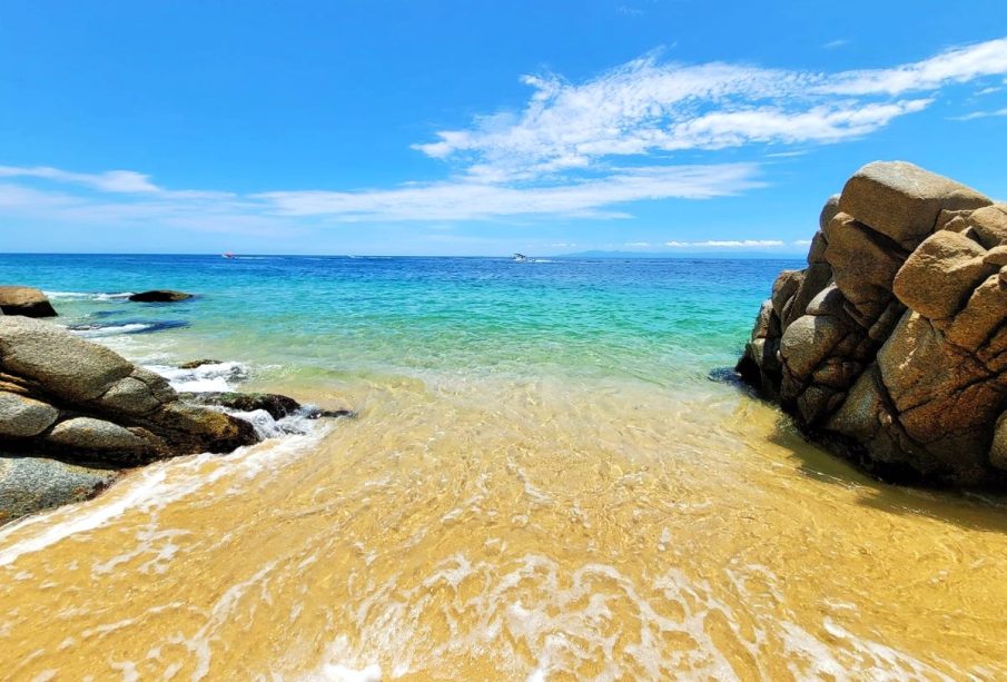 Playa Madagascar en Puerto Vallarta